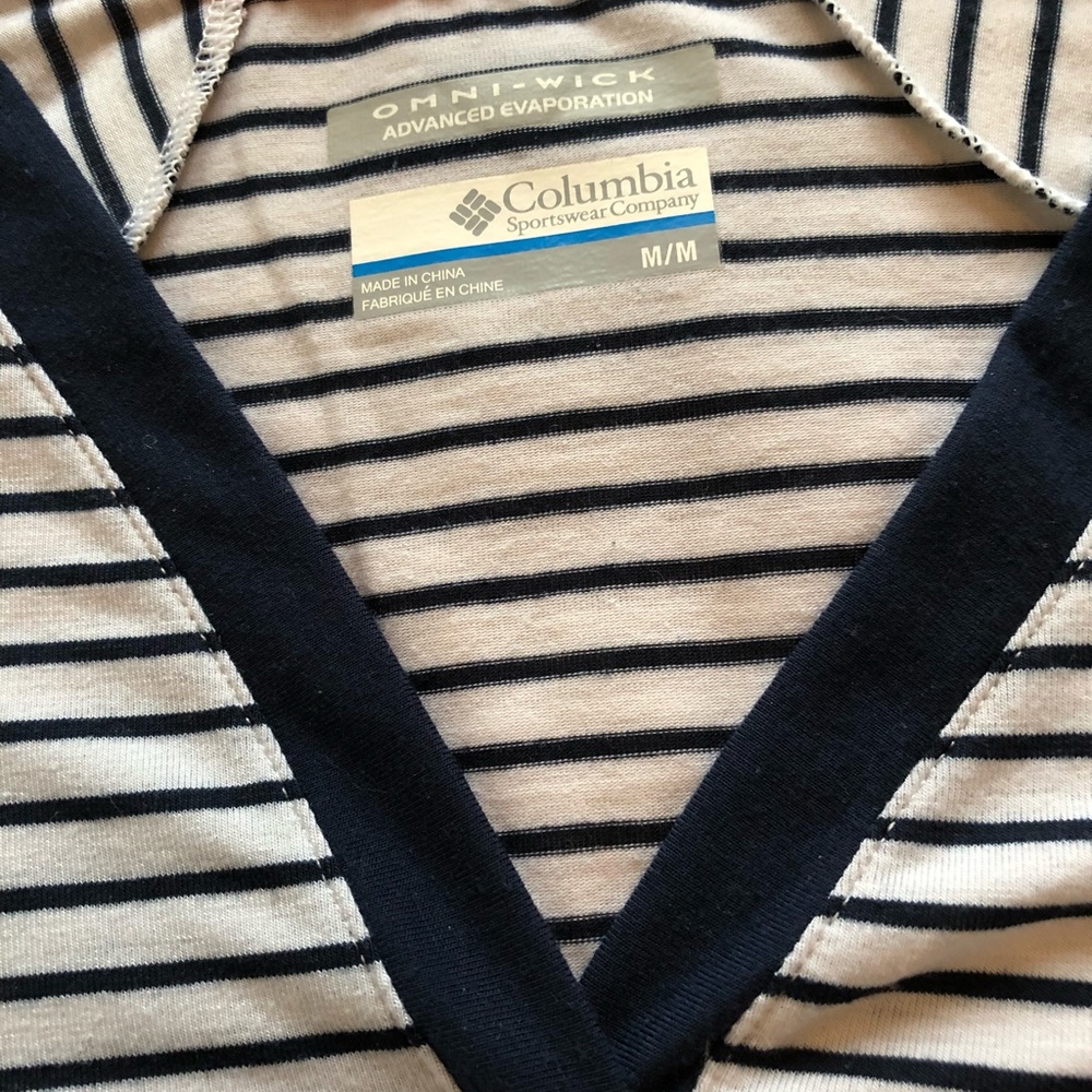 Columbia Long Sleeves Top - Picture 2 of 2